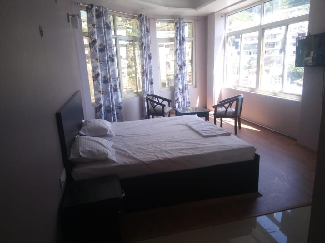 Hotel-78 Pithorāgarh Dış mekan fotoğraf